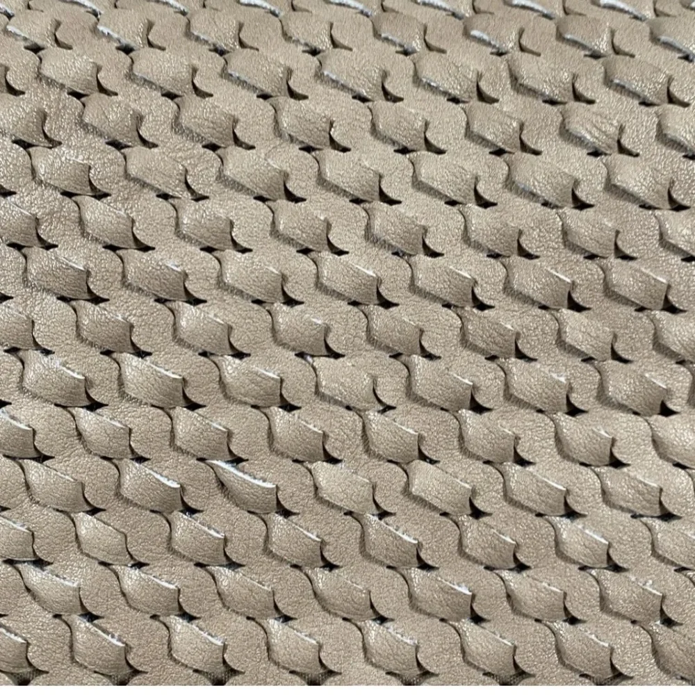 NWOT URBAN Expressions Beige Clutch - Picture 10 of 15